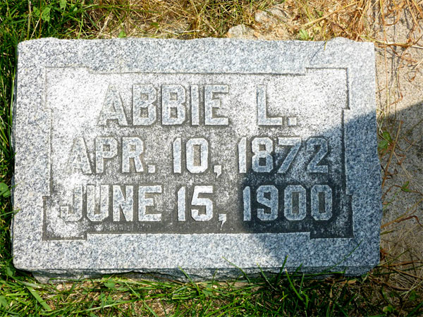 Headstone of Abbie Louise Snook (n�e Willett)