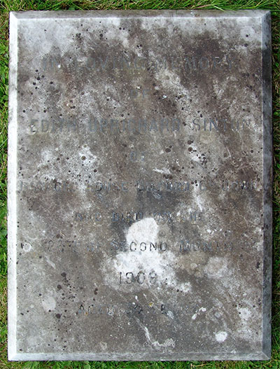 Headstone of Edith Uprichard Sinton (n&eacute;e Woods) 1875 - 1909