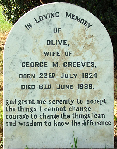 Headstone of Olive Greeves (n&eacute;e Oakman) 1924 - 1989